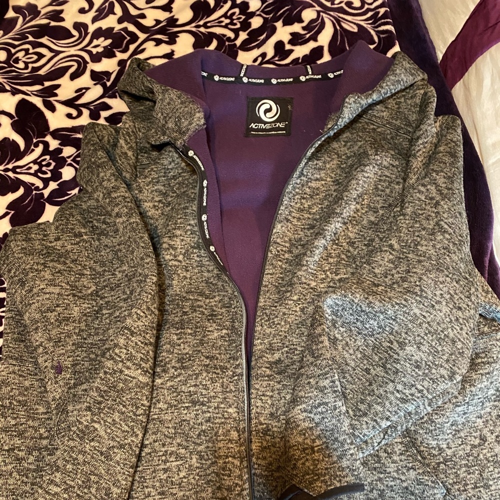 Active zone women’s fleece jacket
